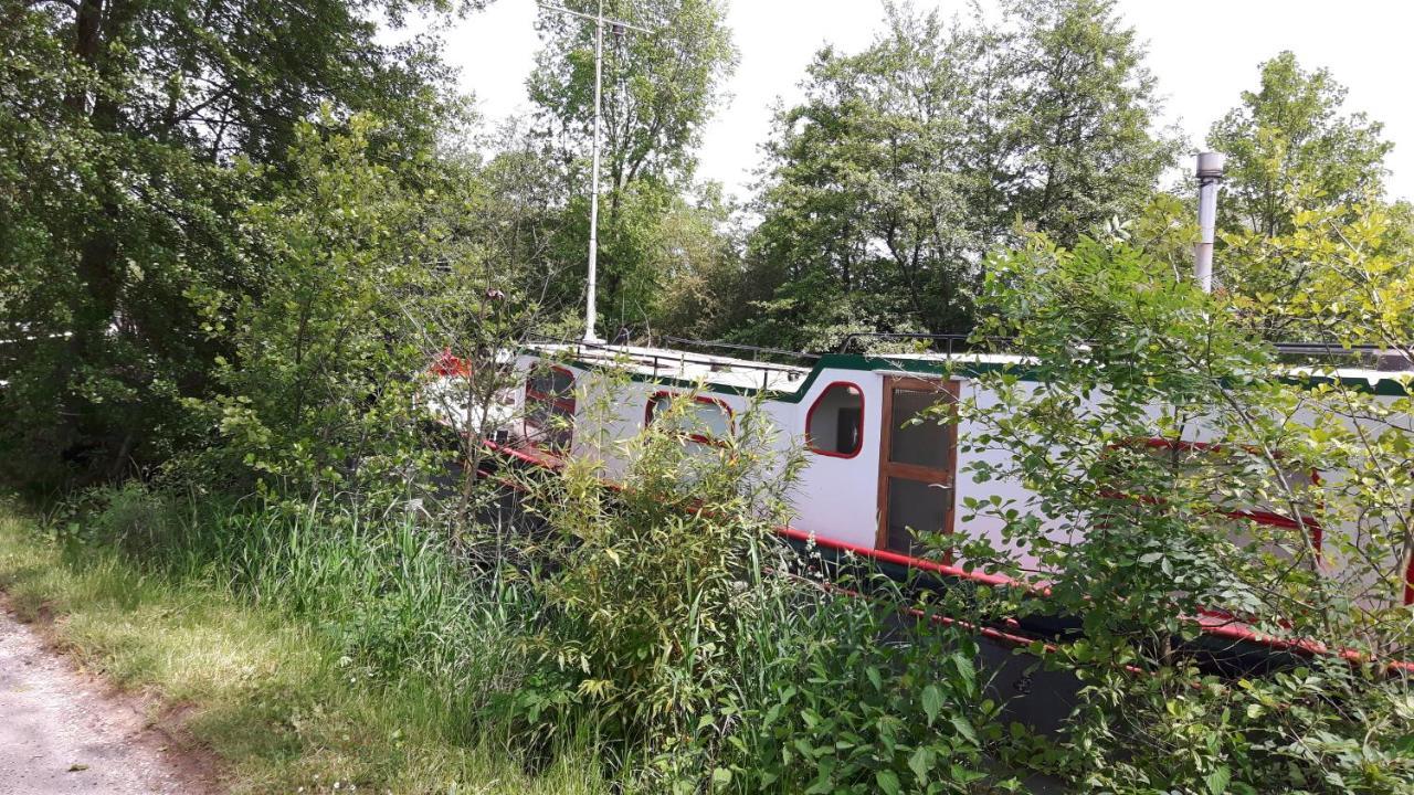 Botel La Vecchia Дол Екстериор снимка