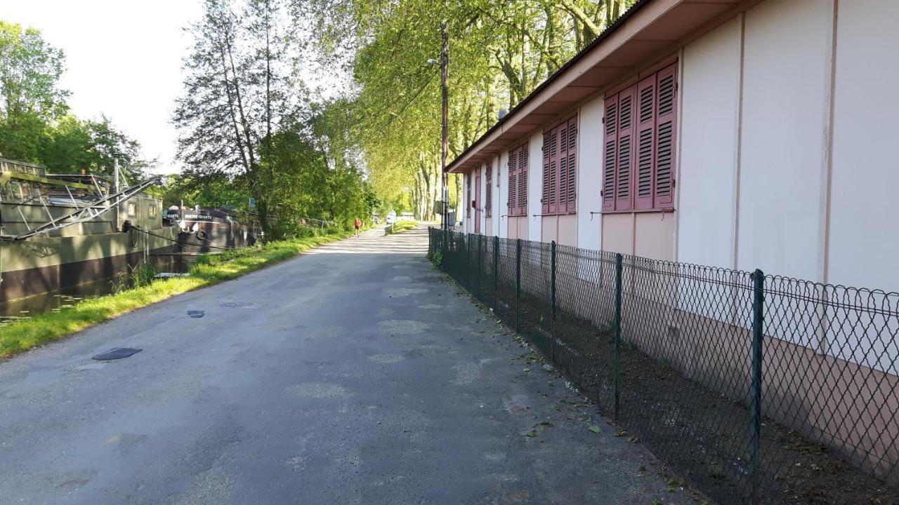 Botel La Vecchia Дол Екстериор снимка